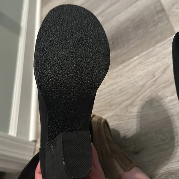 Sbicca black boots, like new, can wear up or down - Picture 7 of 9